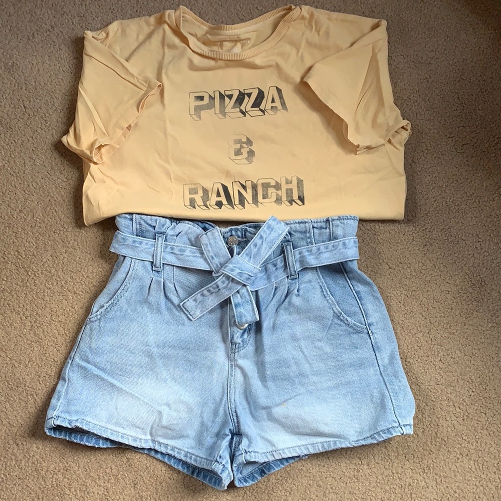 AE Graphic Tee- Pizza & Ranch
